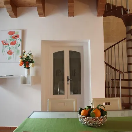 Vakantiehuis L'alloro Casa *